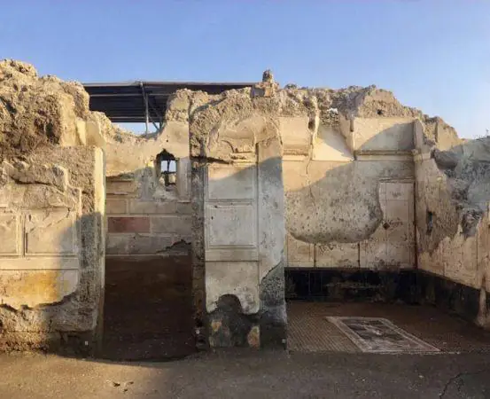 Вот как она выглядит в уже расчищенном доме / Parco archeologico di Pompeii